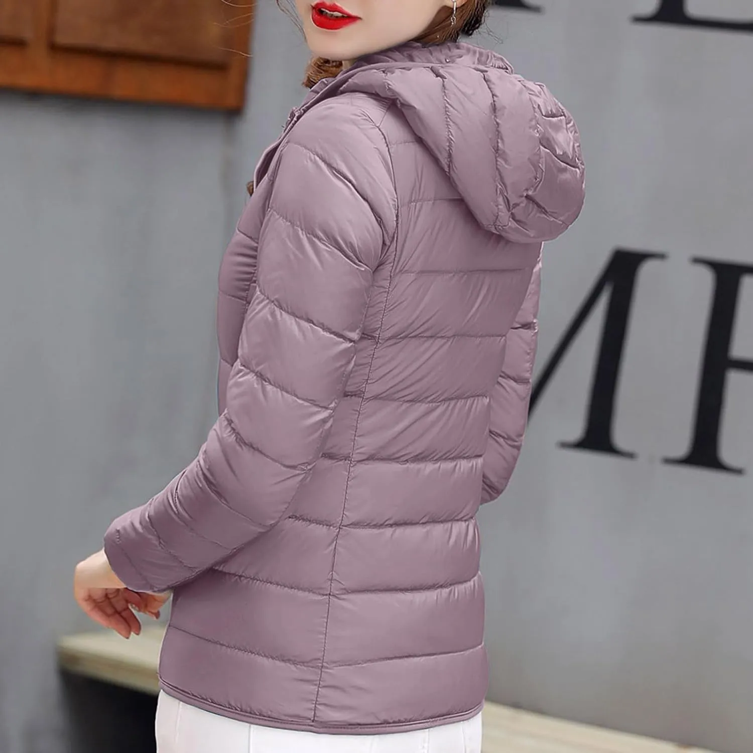 Puffer Jacket for Women Lightweight Quilted Down Coat with Hood 2024 Winter Cropped Outerwear with Pockets