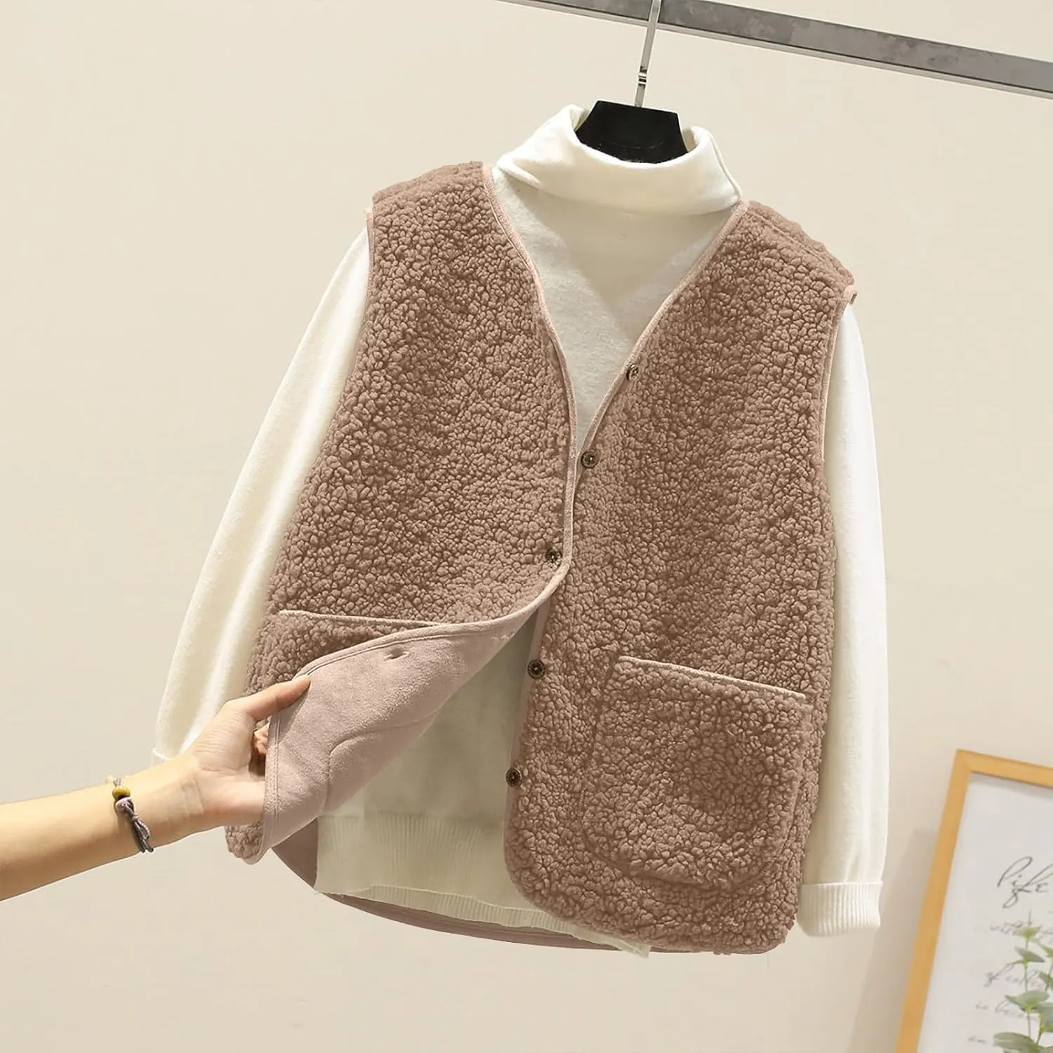 TANGNADE Oversized Vest Women Fuzzy Fleece Sleeveless Vests Button Down Casual Outwear Travel Sherpa Vest Jackets