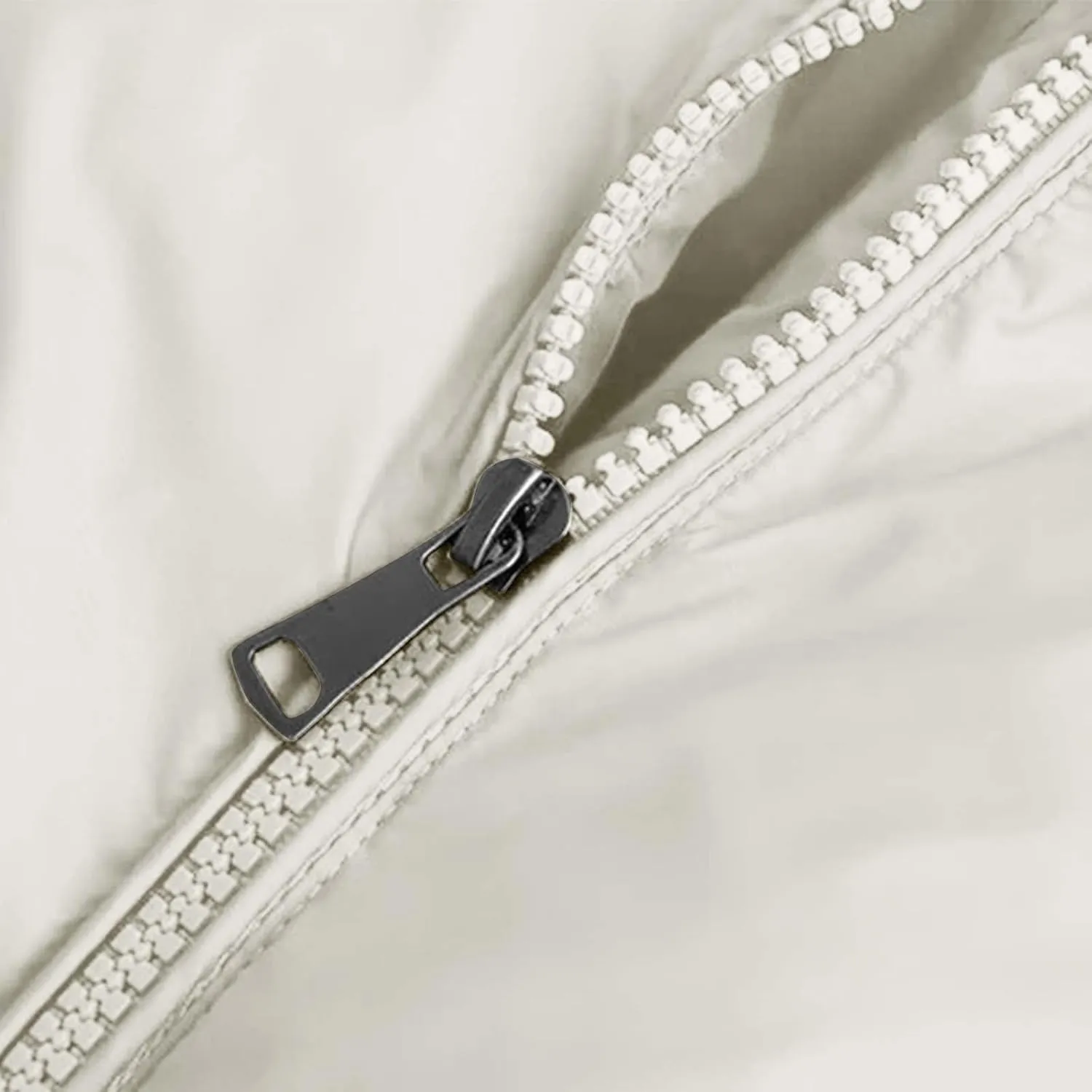 Women Cropped Puffer Jacket Stand Collar Winter Warm Puffy Quilted Jackets Drawstring Down Coats Outwear with Pockets