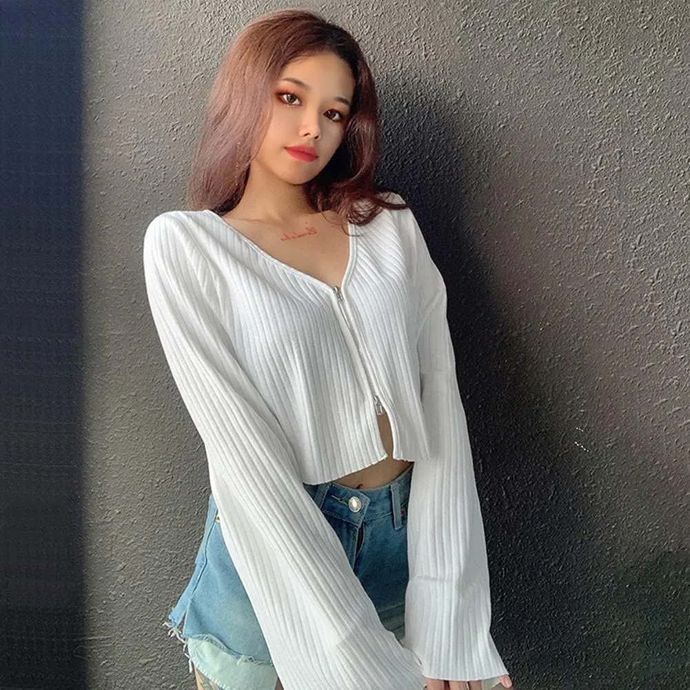 Women's Knitted Sweater Deep V-Neck Long Sleeve Sexy Loose Comfortable Pullover Short Sweater Lightweight Crop Top T-Shirt