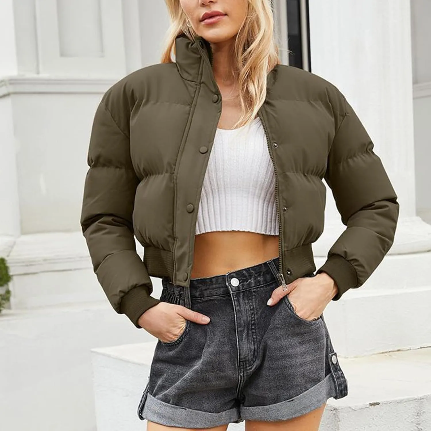 Women's Winter Cropped Puffer Jacket Long Sleeve Oversized Stand Collar Zip-Up Short Down Coat Fashion Solid Outwear